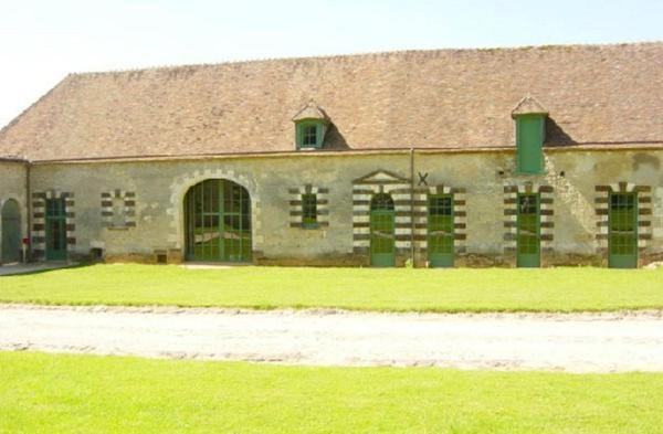 Chateau De Beaujeu Sens-Beaujeu Esterno foto