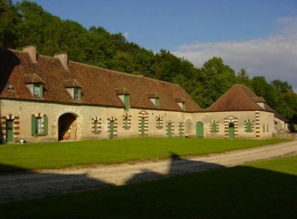 Chateau De Beaujeu Sens-Beaujeu Esterno foto