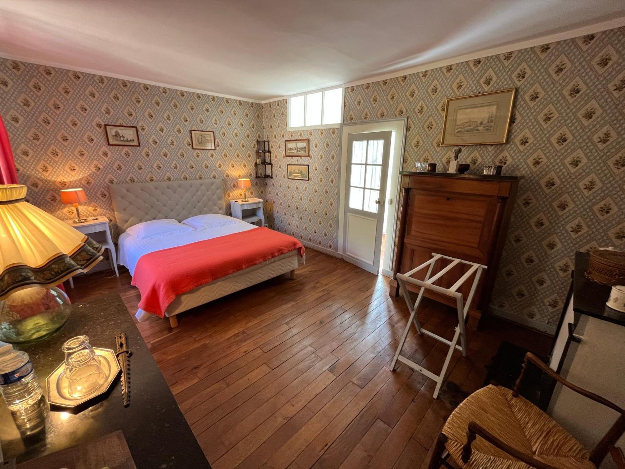 Chateau De Beaujeu Sens-Beaujeu Esterno foto